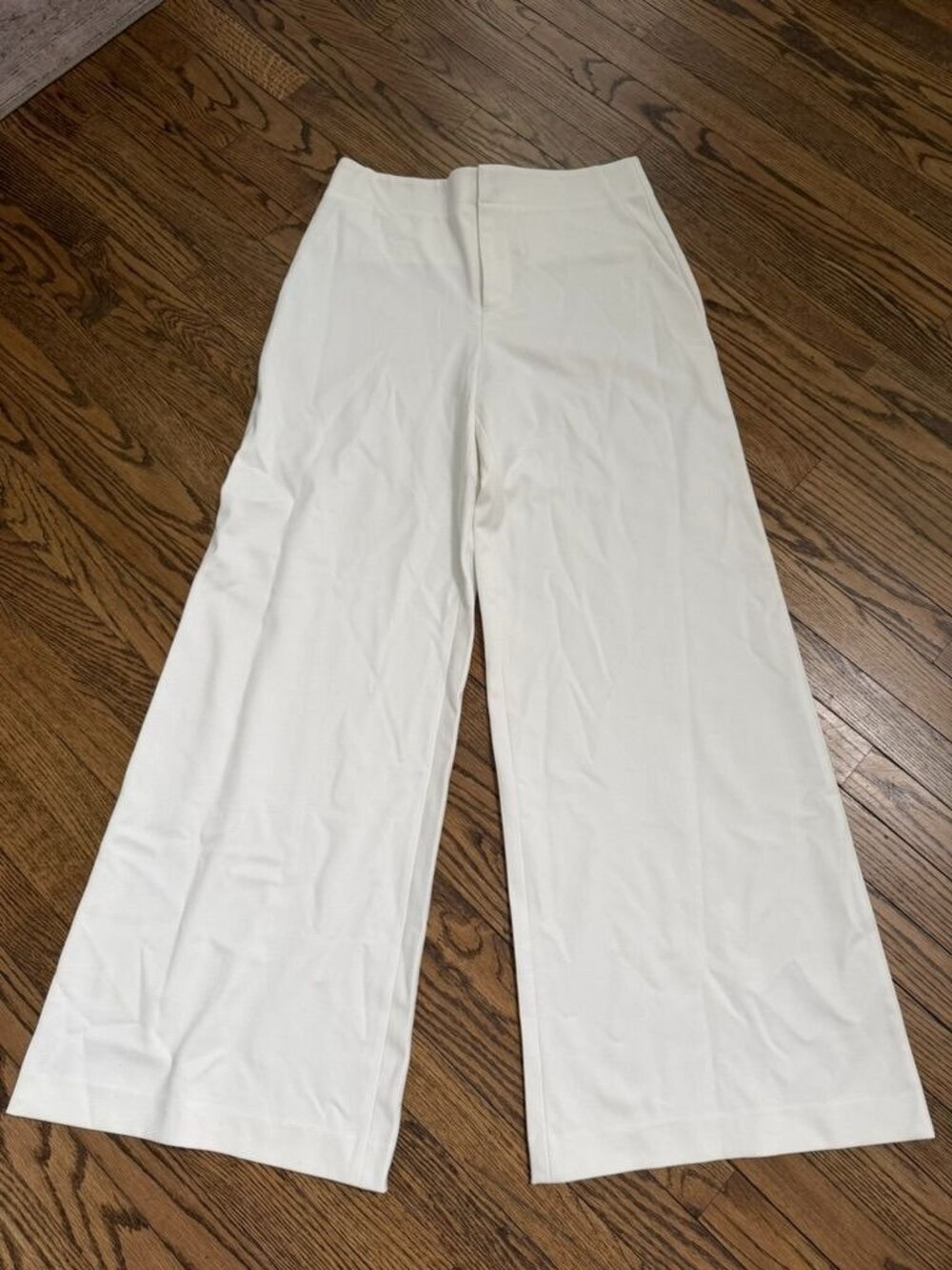 Alice + Olivia classics white wide leg pants Size 8